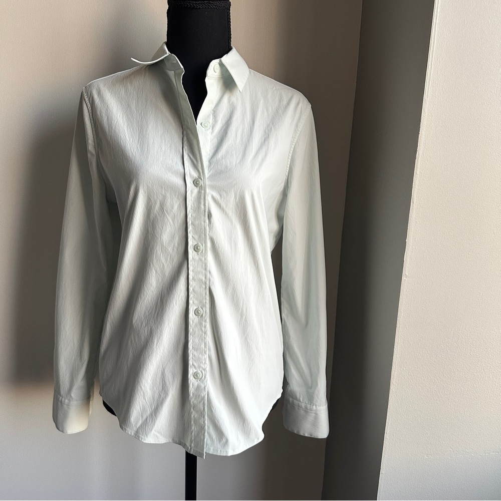 *ATHLETA* Light Cream Green Long Sleeve Casual Button Down Shirt Size XS